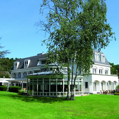 Fletcher Restaurant De Witte Raaf מלון