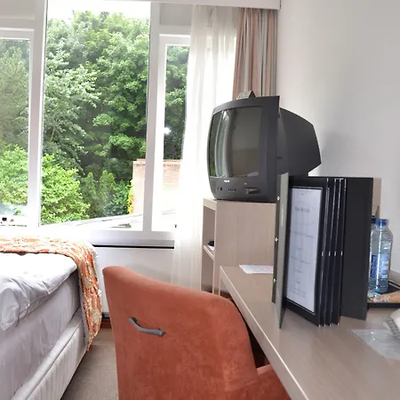 Fletcher Restaurant De Witte Raaf 4*