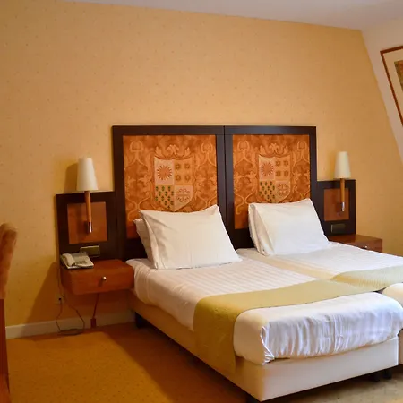 Fletcher Restaurant De Witte Raaf Hotel 4*