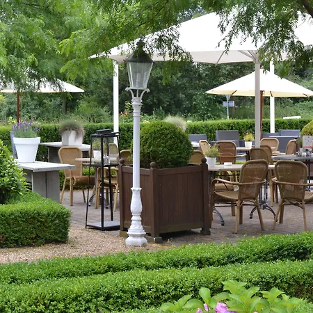 מלון Fletcher Restaurant De Witte Raaf