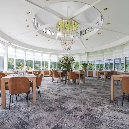 Fletcher Restaurant De Witte Raaf Hotel 4*