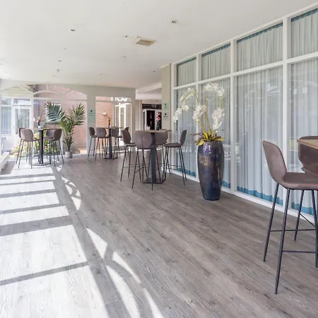Hotel Fletcher Restaurant De Witte Raaf 4*