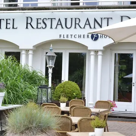 מלון Fletcher Restaurant De Witte Raaf 4*