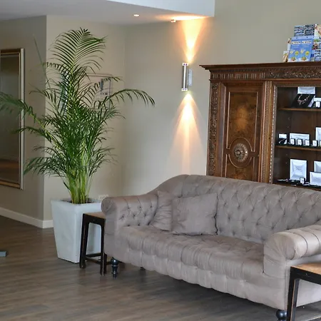 Otel Fletcher Restaurant De Witte Raaf 4*
