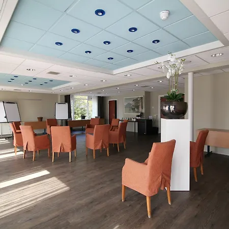 Otel Fletcher Restaurant De Witte Raaf 4*