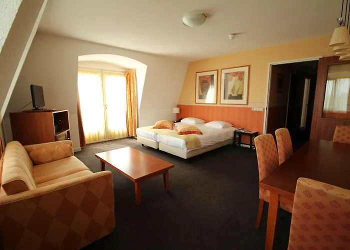 Fletcher Restaurant De Witte Raaf 4*