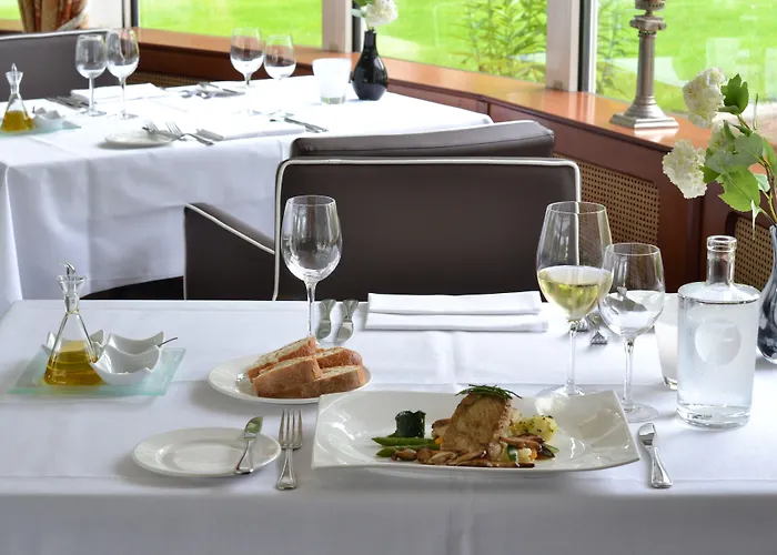 Fletcher Restaurant De Witte Raaf 4*