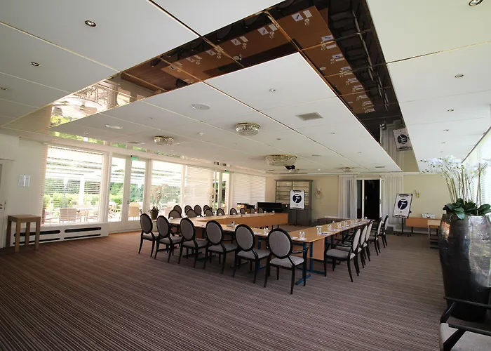 Fletcher Restaurant De Witte Raaf ホテル 4*