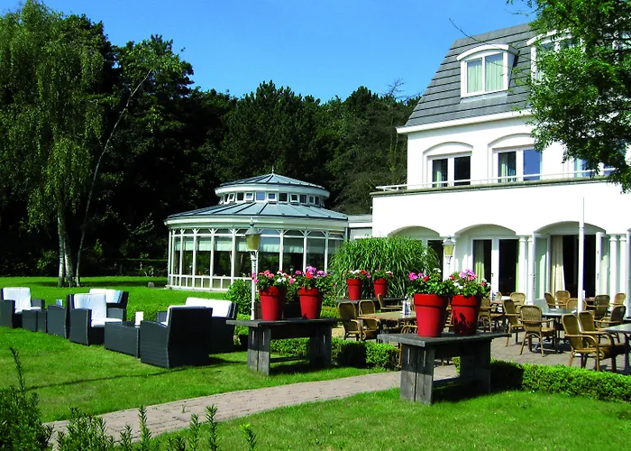 Fletcher Restaurant De Witte Raaf ホテル 4*