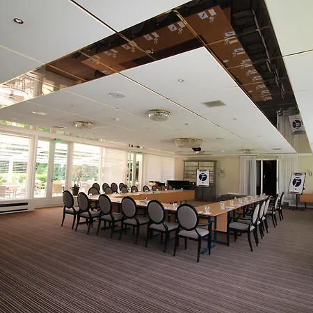 Fletcher Restaurant De Witte Raaf Hotel 4*